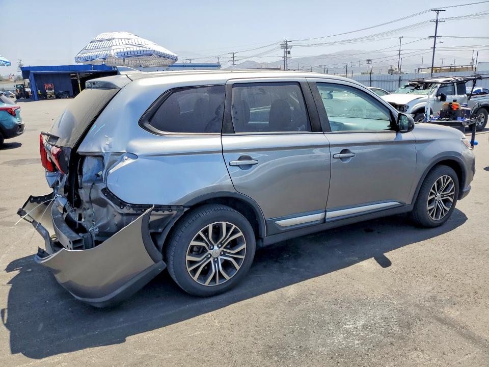 2018 Mitsubishi Outlander VIN JA4AZ2A32JZ010311 COPART salvage auction — REAR END, CA - SALVAGE CERTIFICATE, sold $3,350 on 2026-07-29 (photo 3)
