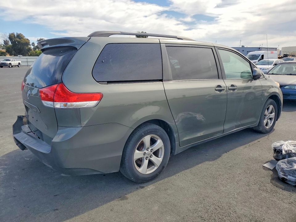 2011 Toyota Sienna VIN 5TDKK3DC1BS042556 COPART salvage auction — REAR END, CA - SALVAGE CERTIFICATE, sold $1,050 on 2026-07-15 (photo 3)