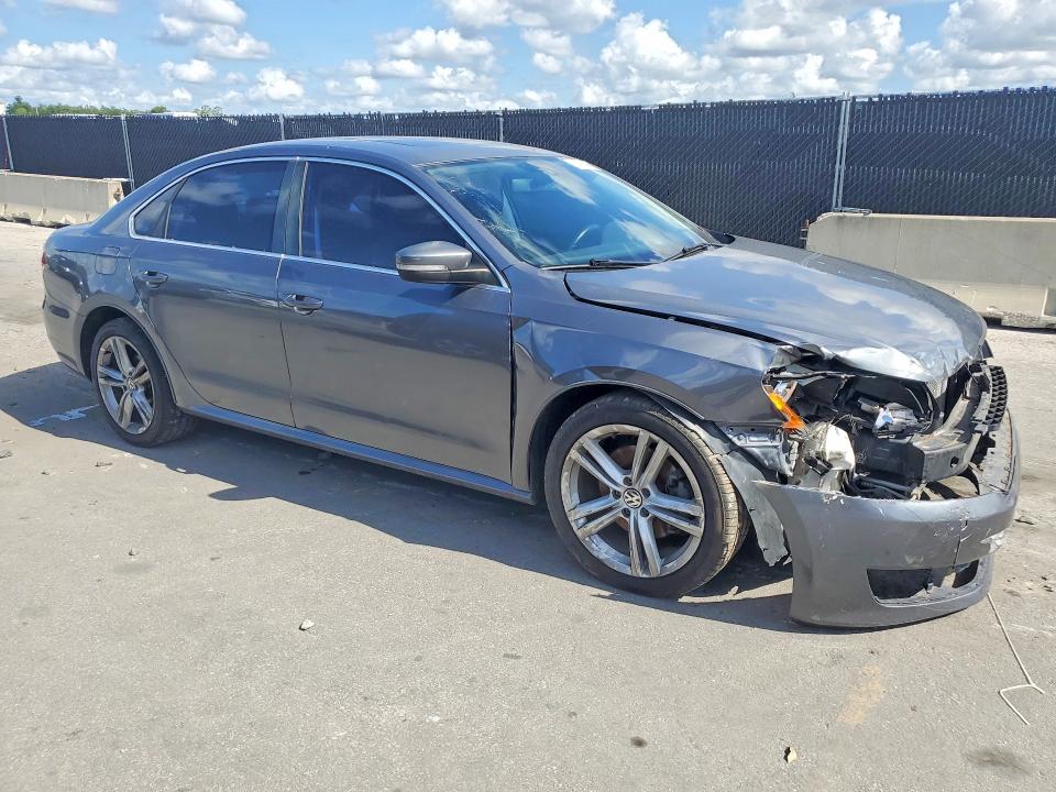 2014 Volkswagen Passat VIN 1VWBH7A35EC014188 COPART salvage auction — FRONT END, Fl - Cert Of Title Slvg Rebuildable, sold $850 on 2026-07-30 (photo 4)