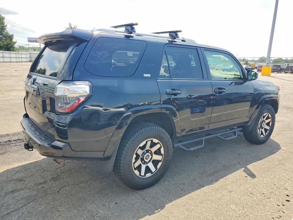 2017 Toyota 4runner VIN JTEBU5JR5H5447487 COPART salvage auction — WATER/FLOOD, Oh - Cert Of Title-Salvage, sold $12,400 on 2026-07-08 (photo 3)