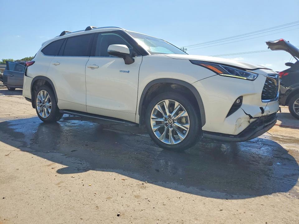 2021 Toyota Highlander VIN 5TDYARAH3MS505705 COPART salvage auction — REAR END, TN - SALVAGE CERTIFICATE, sold $200 on 2026-07-27 (photo 4)
