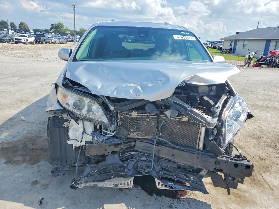 2019 Toyota Sienna VIN 5TDYZ3DC3KS002744 COPART salvage auction — FRONT END, Mo - Salvage Certificate Of Title, sold $4,550 on 2026-07-13 (photo 5)