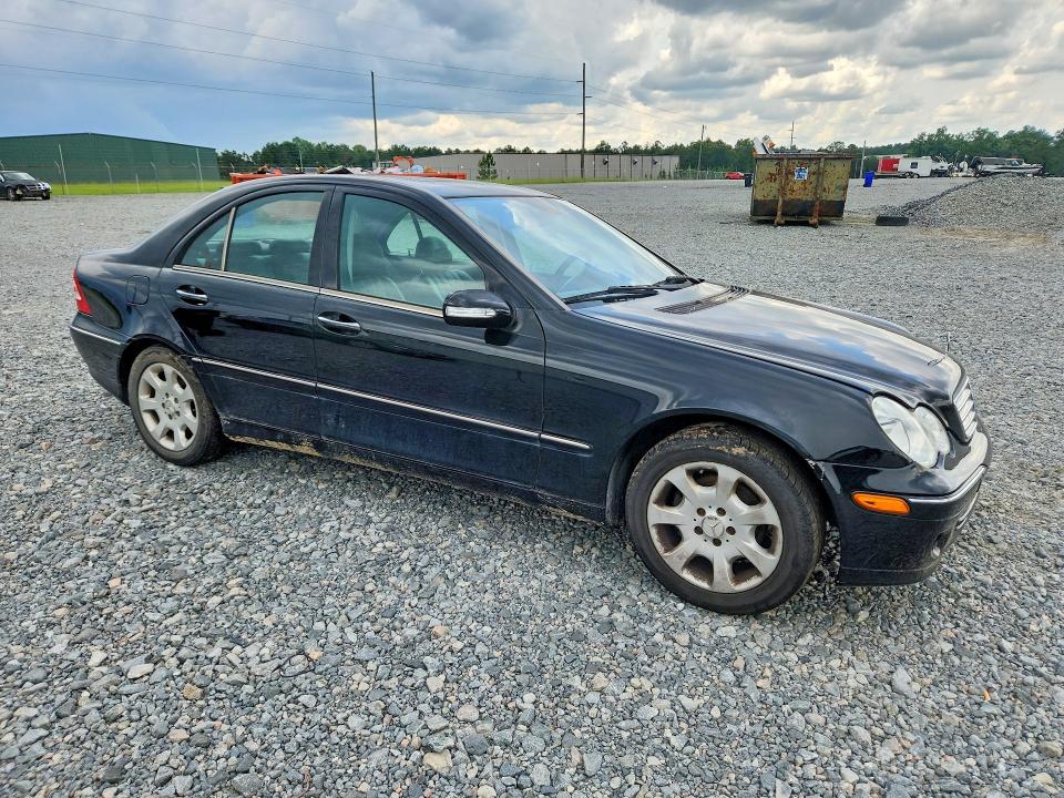 2005 Mercedes-benz C-klasse VIN WDBRF61J65A724744 COPART salvage auction — REAR END, Ga - Cert Of Title-Salvage, sold $375 on 2026-08-18 (photo 4)