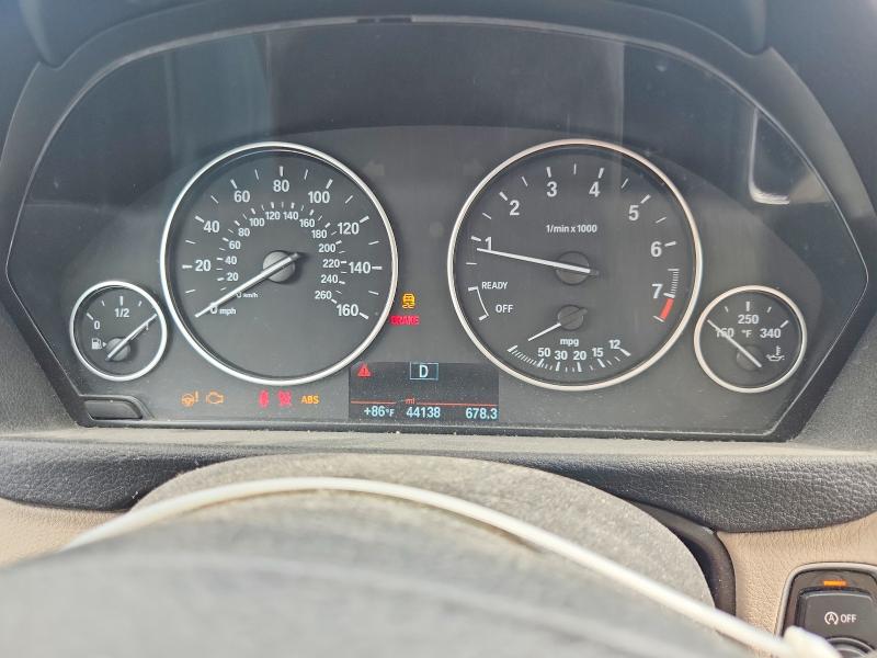 2017 BMW 3er VIN WBA8E5G3XHNU43897 COPART salvage auction — FRONT END, Il - Salvage Certificate, sold $2,700 on 2026-08-03 (photo 9)