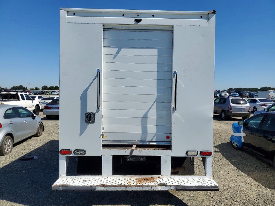 2015 Chevrolet Express 4500 VIN 1GB6G5CG9F1127042 COPART salvage auction — REAR END, Sc - Dis/Dlr/Exp Only Clean Title (P), sold $2,800 on 2026-07-07 (photo 6)