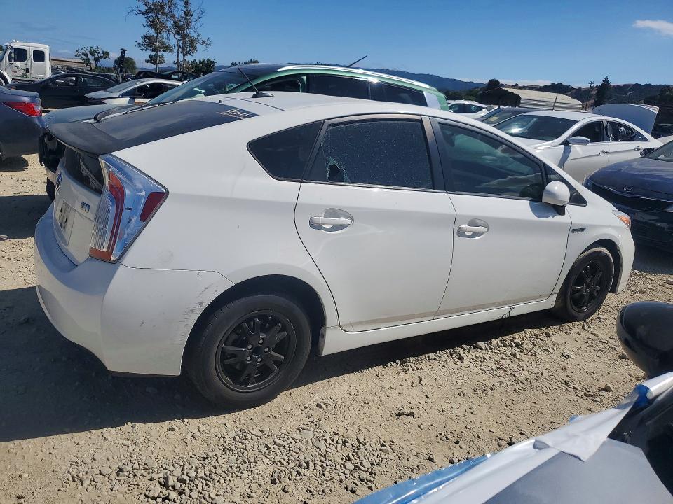 2012 Toyota Prius VIN JTDKN3DU3C5527238 COPART salvage auction — VANDALISM, CA - SALVAGE CERTIFICATE, sold $1,350 on 2026-07-28 (photo 3)