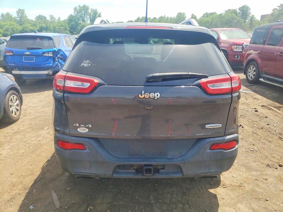 2015 Jeep Cherokee VIN 1C4PJMCS2FW509741 COPART salvage auction — NORMAL WEAR, Ct - Certificate Of Title, sold $2,500 on 2026-07-02 (photo 6)