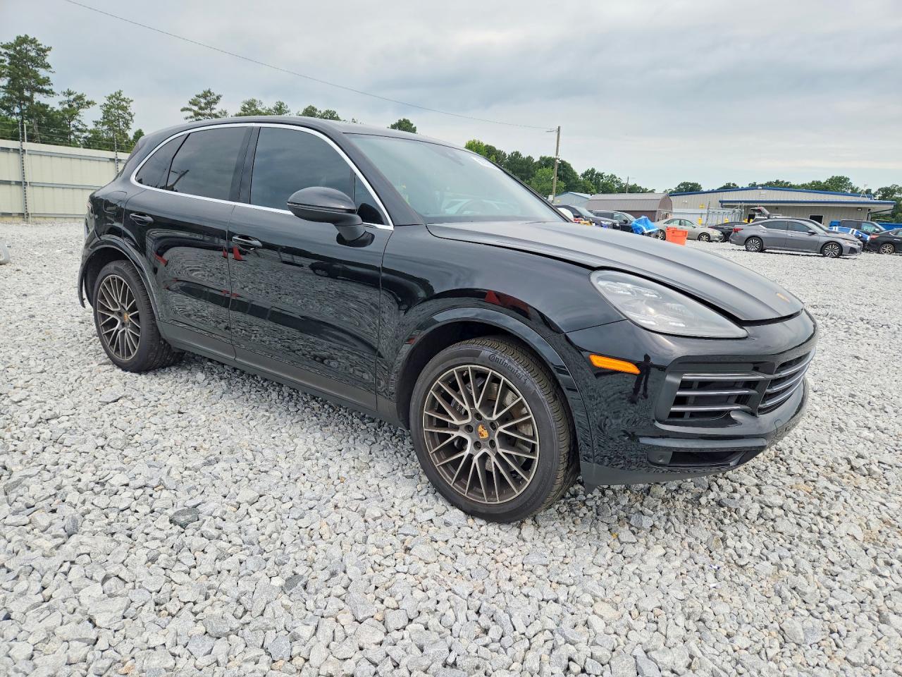 2021 Porsche Cayenne VIN WP1AA2AY8MDA07695 COPART salvage auction — Rear End, GA - CERT OF TITLE-SALVAGE, sold $25,500 on 2026-08-11 (photo 4)