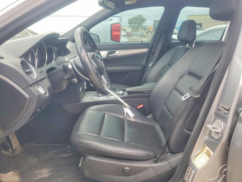 2013 Mercedes-benz C-klasse VIN WDDGF8ABXDR296583 COPART salvage auction — REAR END, Mo - Salvage Certificate Of Title, sold $2,050 on 2026-07-28 (photo 7)