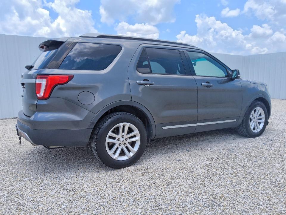 2017 Ford Explorer VIN 1FM5K7D86HGA55429 COPART salvage auction — MECHANICAL, FL - CERTIFICATE OF TITLE, sold $1,550 on 2026-07-09 (photo 3)