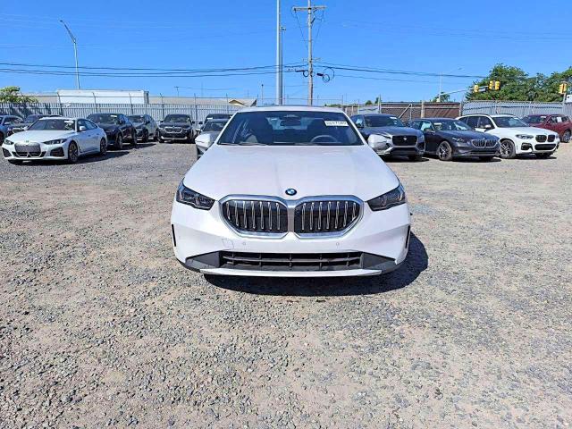 2026 BMW 5er VIN WBA53FJ01TCW71868 COPART salvage auction — HAIL, Nj - Cert Of Title-Salvage, sold $39,750 on 2026-07-28 (photo 5)