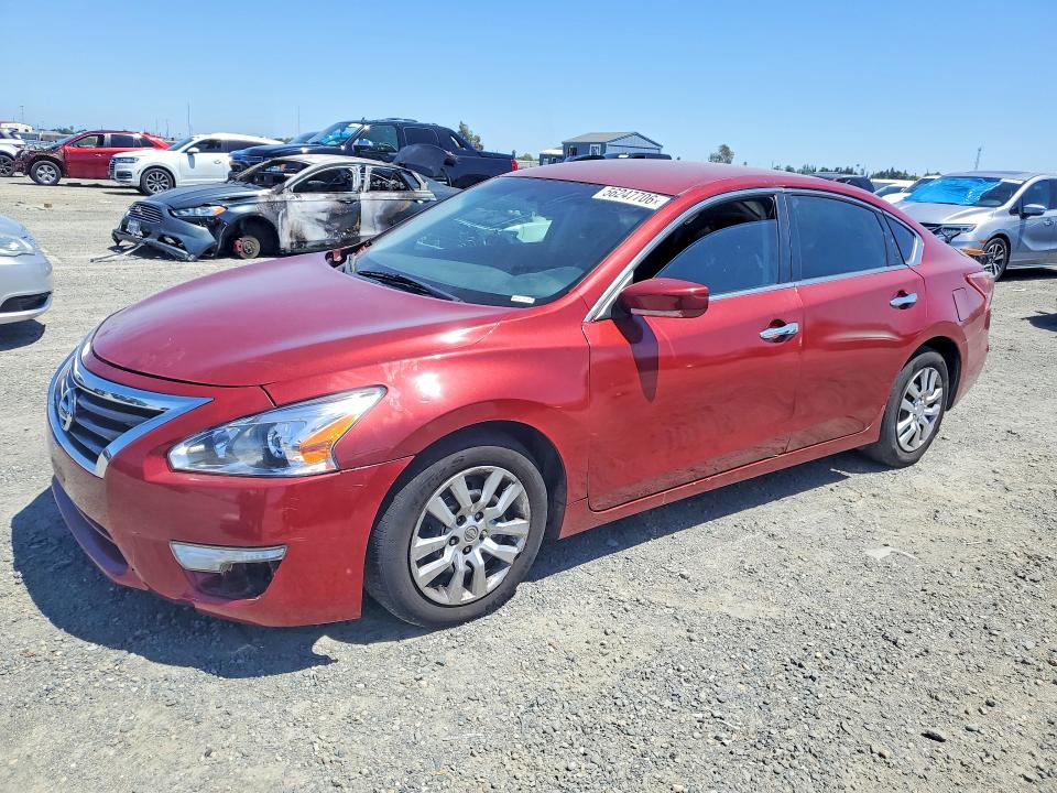 2014 Nissan Altima VIN 1N4AL3AP1EN213872 COPART salvage auction — MINOR DENT/SCRATCHES, Ca - Cert Of Title-Salvaged, sold $575 on 2026-07-02 (photo 1)