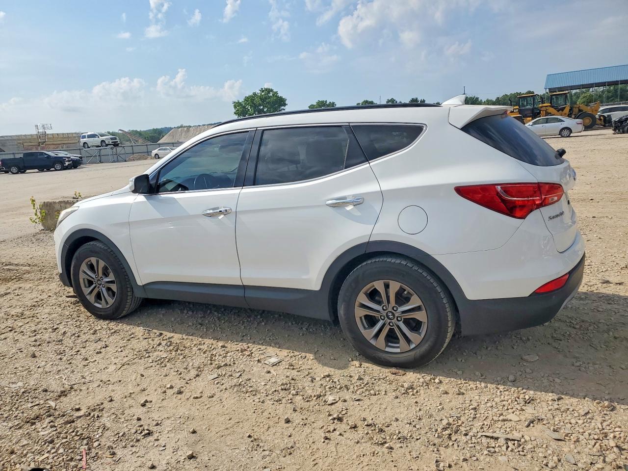 2016 Hyundai Santa Fe VIN 5XYZU3LB2GG355394 COPART salvage auction — Front End, KS - CERT OF TITLE-SALVAGE, sold $3,050 on 2026-07-07 (photo 2)