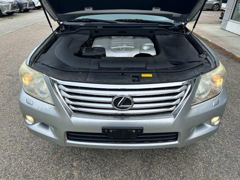 2008 Lexus Lx 570 VIN JTJHY00WX84007796 COPART salvage auction — MINOR DENT/SCRATCHES, CO - CERTIFICATE OF TITLE (P), sold $12,900 on 2026-07-02 (photo 7)