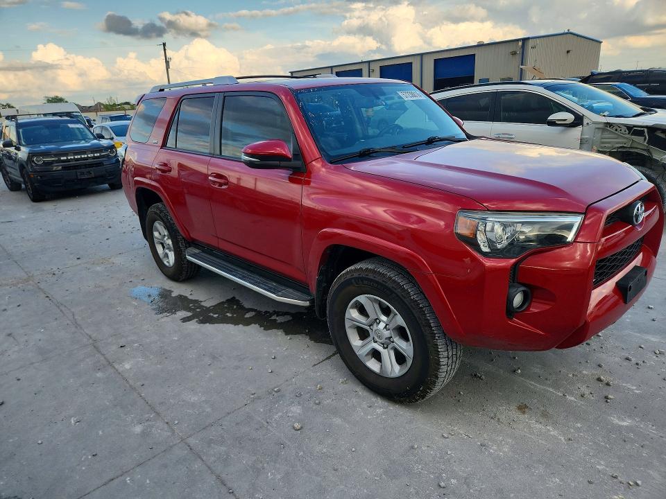 2018 Toyota 4runner VIN JTEBU5JR8J5605519 COPART salvage auction — SIDE, Tx - Salvage Vehicle Title, sold $14,900 on 2026-07-31 (photo 4)