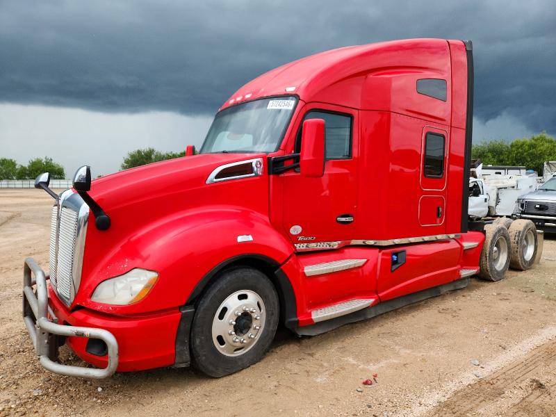 2022 Kenworth T680 VIN 1XKYD49X0NJ482327 COPART salvage auction — MECHANICAL, CO - CERTIFICATE OF TITLE, sold $10,700 on 2026-07-09 (photo 2)