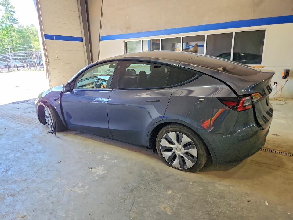 2022 Tesla Model y VIN 7SAYGDEE4NA020013 COPART salvage auction — UNDERCARRIAGE, Va - Cert Of Title - Salvage, sold $11,400 on 2026-07-17 (photo 2)