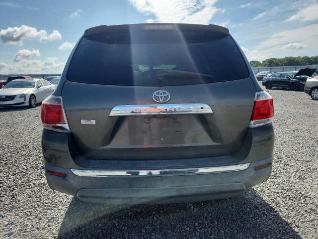 2011 Toyota Highlander VIN 5TDZA3EH2BS015796 COPART salvage auction — MINOR DENT/SCRATCHES, Fl - Certificate Of Title, sold $3,100 on 2026-07-17 (photo 6)