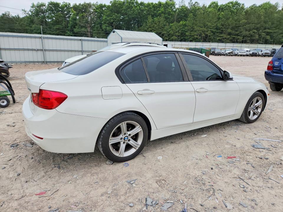 2014 BMW 3er VIN WBA3B1C53EK134904 COPART salvage auction — FRONT END, Va - Certificate Of Title, sold $875 on 2026-07-06 (photo 3)