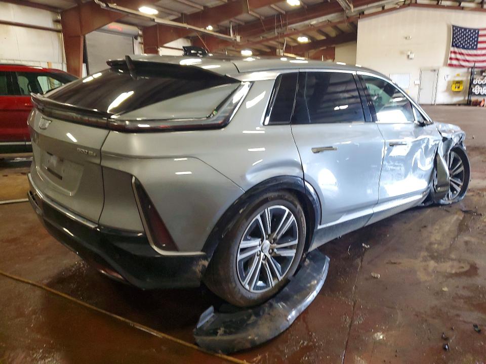 2025 Cadillac Lyriq VIN 1GYKPRRL1SZ319129 COPART salvage auction — FRONT END, Mi - Dlr/Dis/Exp-Ct Others-Ca Acq, sold $12,600 on 2026-08-14 (photo 3)