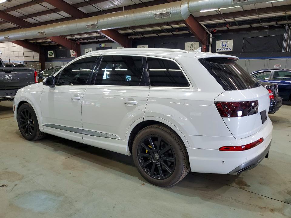 2019 Audi Q7 VIN WA1VAAF76KD004542 COPART salvage auction — MINOR DENT/SCRATCHES, Mi - Certificate Of Title (P), sold $8,400 on 2026-07-16 (photo 2)