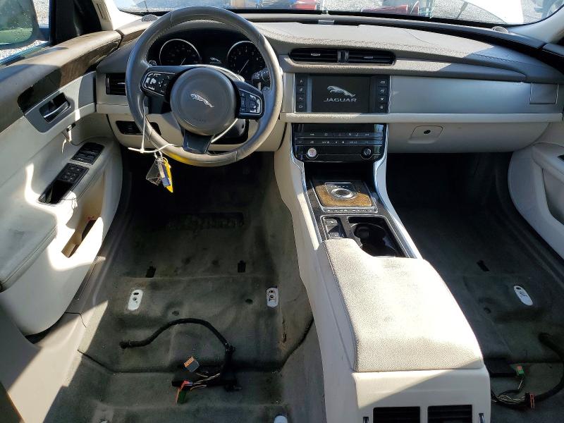 2016 Jaguar Xf VIN SAJBE4BV4GCY06332 COPART salvage auction — STRIPPED, Fl - Certificate Of Title, sold $3,050 on 2026-07-22 (photo 8)