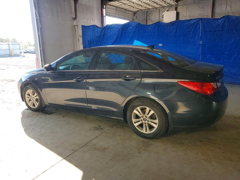 2013 Hyundai Sonata VIN 5NPEB4ACXDH567213 COPART salvage auction — VANDALISM, Ky - Cert Of Title-Salvage, sold $325 on 2026-07-13 (photo 2)