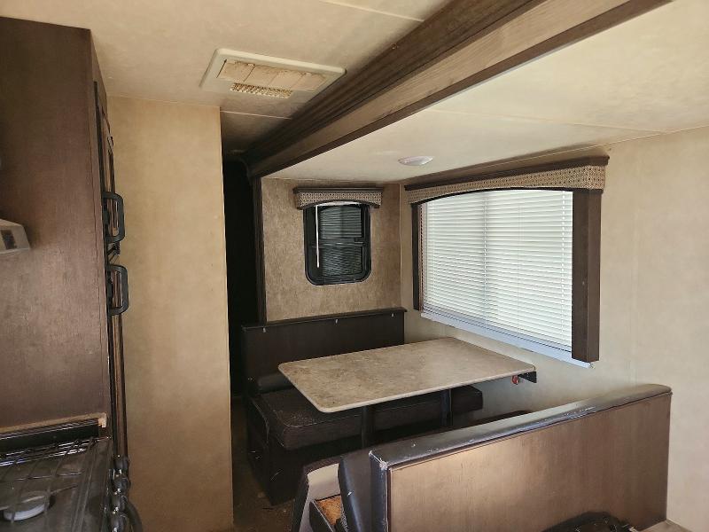 2017 Othr VIN 4X4TSKE25HE080112 COPART salvage auction — VANDALISM, CA - SALVAGE CERTIFICATE, sold $10 on 2026-07-09 (photo 6)