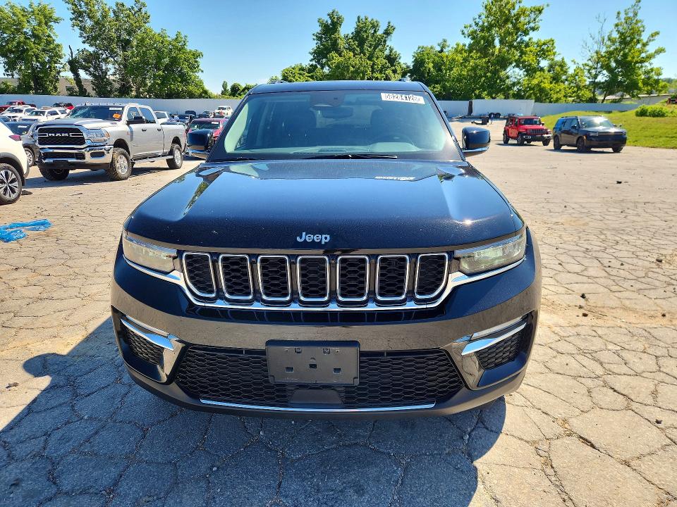 2022 Jeep Grand cherokee VIN 1C4RJYB6XN8748946 COPART salvage auction — MINOR DENT/SCRATCHES, MO - CERTIFICATE OF TITLE, sold $18,900 on 2026-07-09 (photo 5)