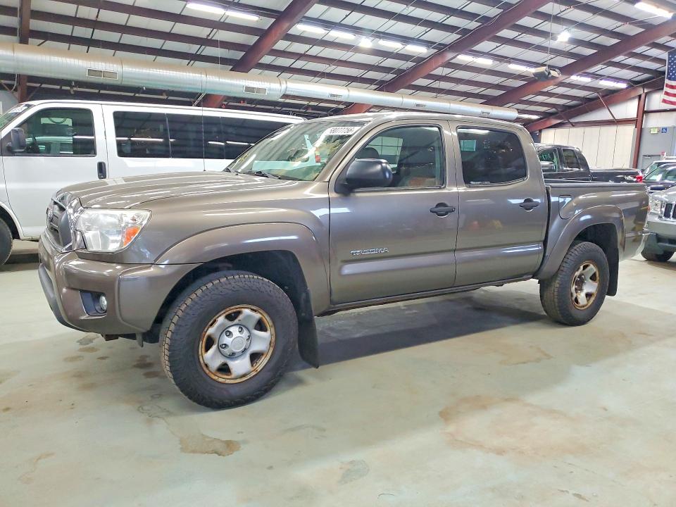 2014 Toyota Tacoma VIN 3TMLU4EN7EM138264 COPART salvage auction — MINOR DENT/SCRATCHES, NY - CERTIFICATE OF TITLE, sold $9,000 on 2026-07-31 (photo 1)