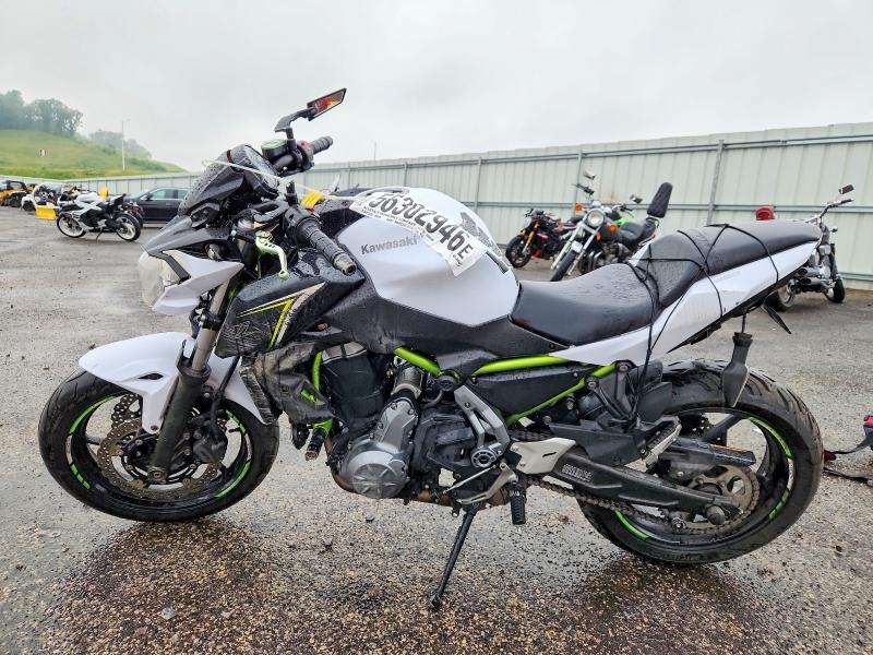 2017 Kawasaki Er VIN JKAEREG13HDA01183 COPART salvage auction — SIDE, Wi - Junked Vehicle Bill Of Sale, sold $625 on 2026-07-09 (photo 3)