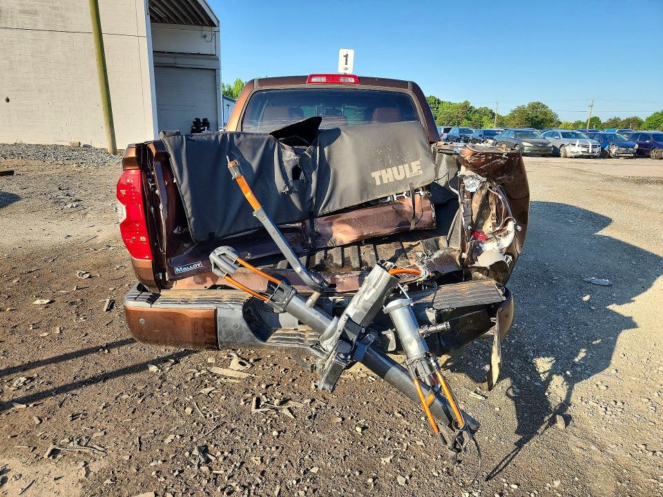 2017 Toyota Tundra VIN 5TFAY5F1XHX600778 COPART salvage auction — REAR END, Va - Cert Of Title - Salvage, sold $13,800 on 2026-07-22 (photo 6)