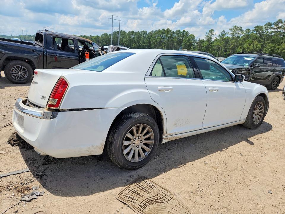 2014 Chrysler 300 VIN 2C3CCAAG0EH354646 COPART salvage auction — ALL OVER, LA - CERT OF TITLE-SALVAGE (P), sold $525 on 2026-07-17 (photo 3)