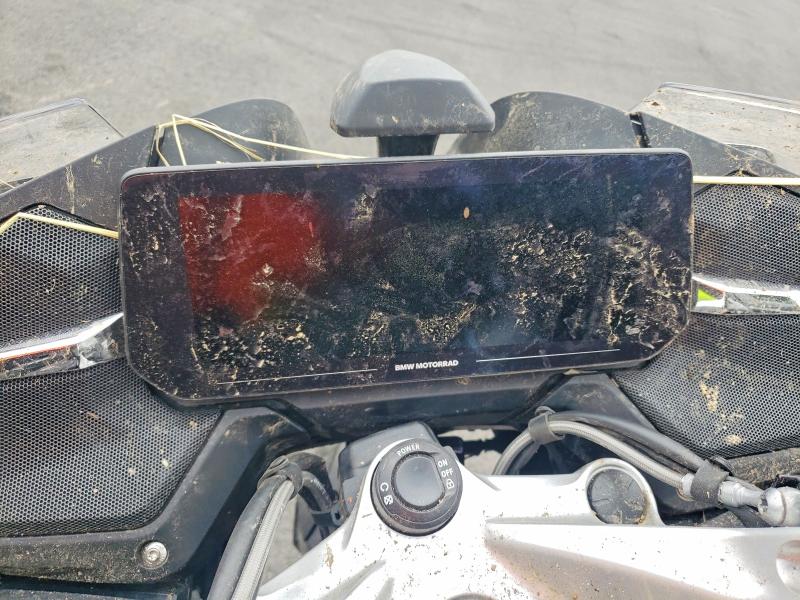2024 BMW R 1250 VIN WB10L0307R6K51737 COPART salvage auction — ALL OVER, WA - BILL OF SALE, sold $1,700 on 2026-07-30 (photo 7)