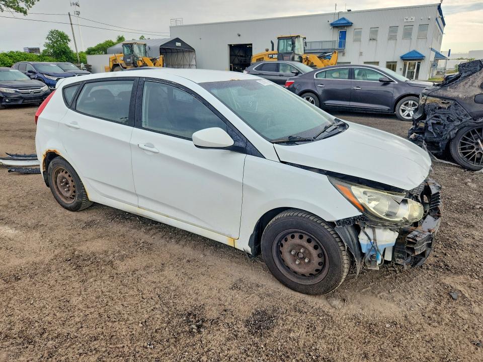 2014 Hyundai Accent VIN KMHCT5AE8EU190847 COPART salvage auction — FRONT END, Qc - Gravement Accidente, sold $375 on 2026-07-14 (photo 4)
