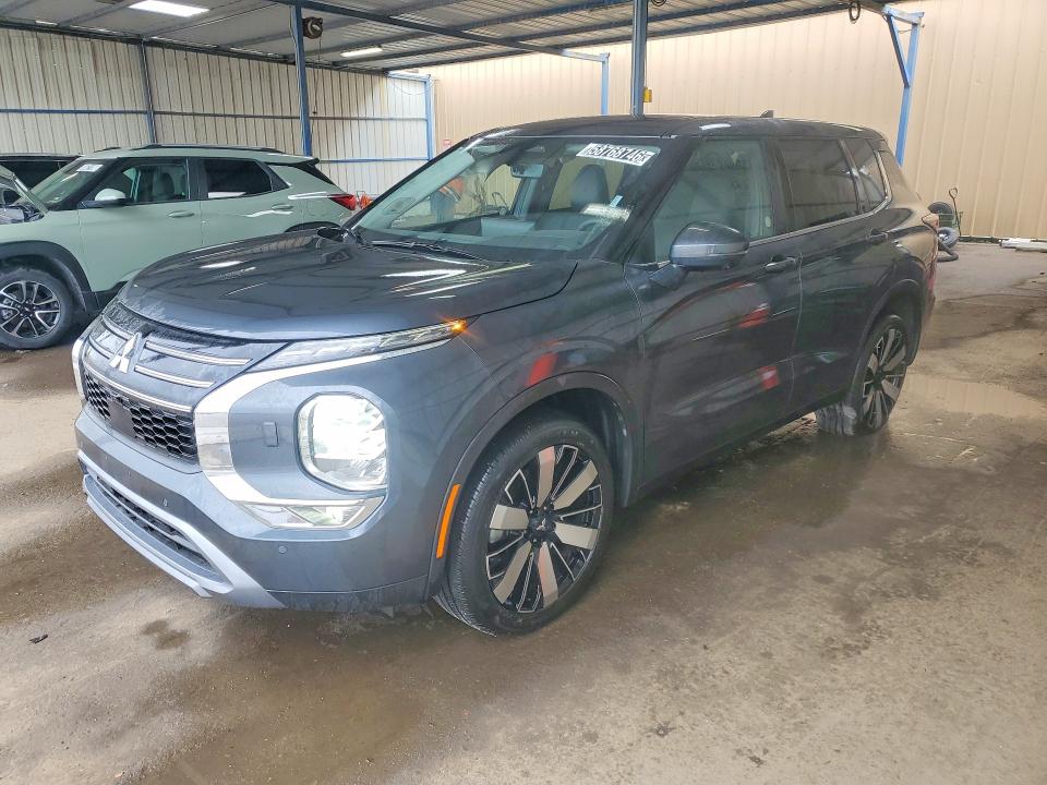 2025 Mitsubishi Outlander VIN JA4J4VA80SZ058595 COPART salvage auction — SIDE, Co - Salvage Title, sold $550 on 2026-07-22 (photo 1)