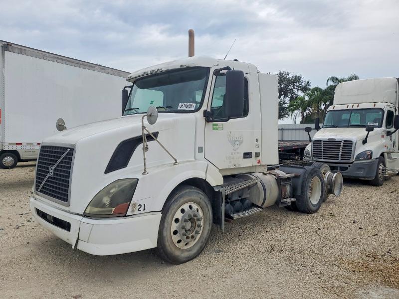 2009 Volvo Vn VIN 4V4NC9EGX9N264404 COPART salvage auction — FRONT END, Wa - Vehicle Cert Of Ownership-Titl, sold $2,550 on 2026-07-14 (photo 2)