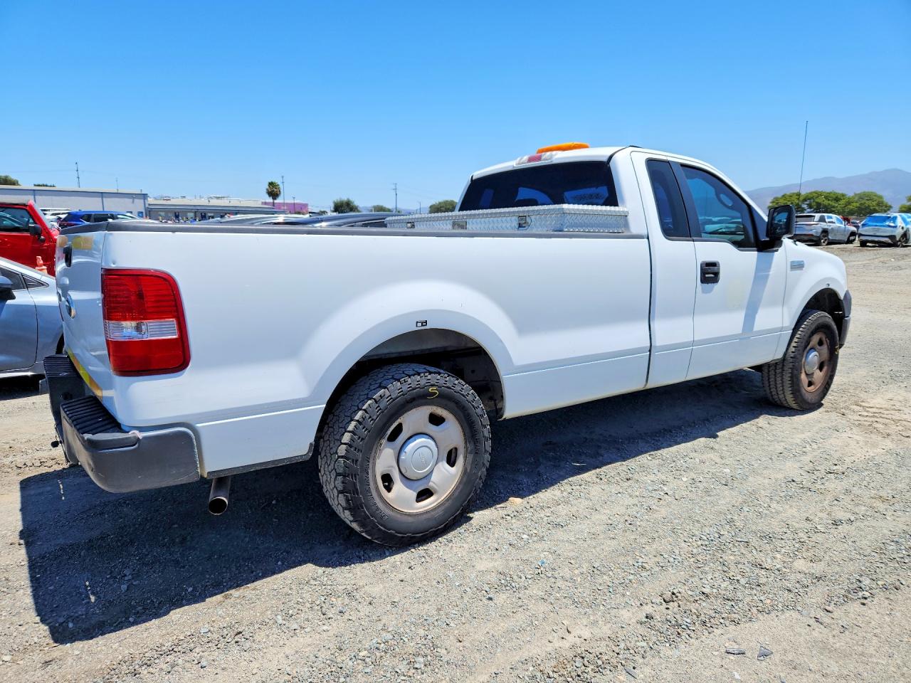 2007 Ford F-150 Lightning VIN 1FTRF12W97NA84197 COPART salvage auction — Minor Dent/Scratches, CA - DIS/DLR/EXP ONLY CLEAN TITLE, sold $3,150 on 2026-07-09 (photo 3)