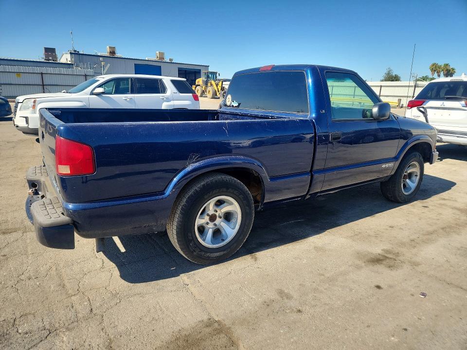 2002 Chevrolet S-10 pickup VIN 1GCCS145928190307 COPART salvage auction — NORMAL WEAR, Ca - Dis/Dlr/Exp Only Clean Title, sold $225 on 2026-07-06 (photo 3)