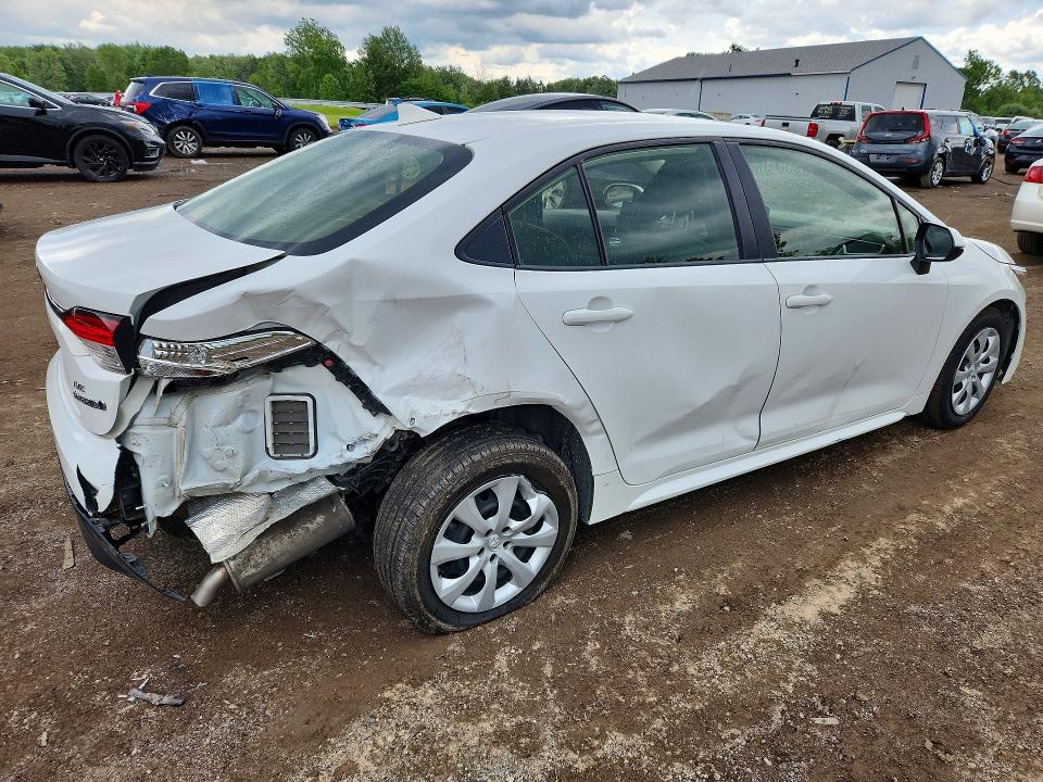 2024 Toyota Corolla VIN JTDBCMFE8RJ033782 COPART salvage auction — REAR END, St - Salvage Title, sold $6,200 on 2026-07-16 (photo 3)