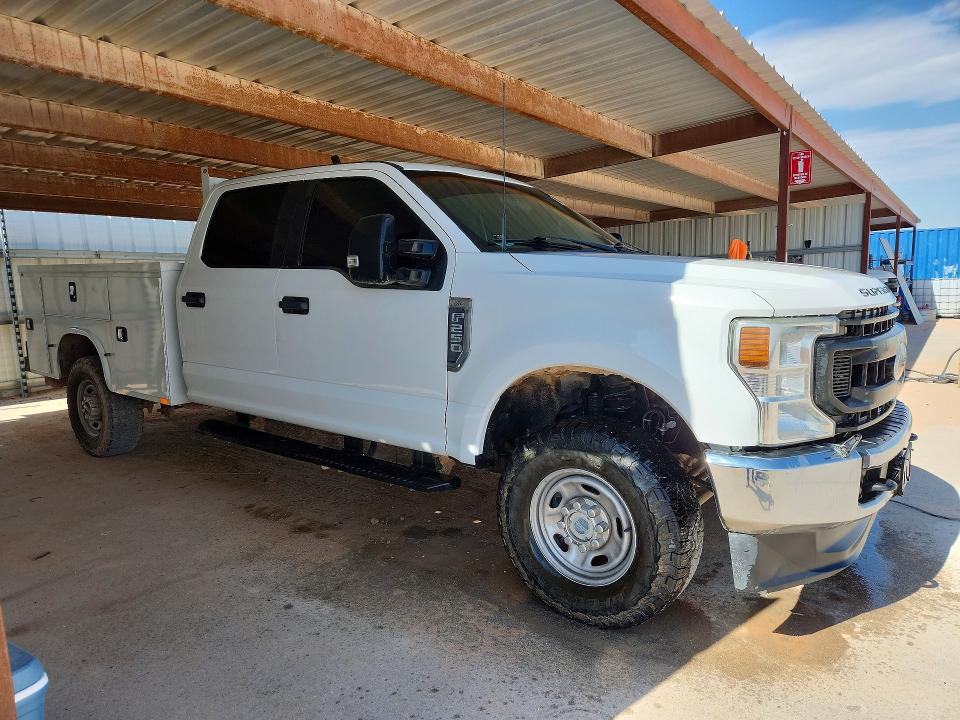 2022 Ford F-250 super duty VIN 1FT7W2B60NEF59343 COPART salvage auction — MINOR DENT/SCRATCHES, TX - CERTIFICATE OF TITLE, sold $12,500 on 2026-08-27 (photo 4)