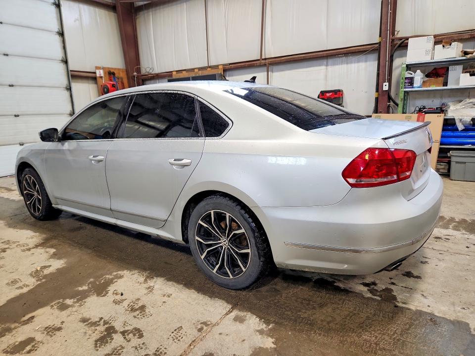 2014 Volkswagen VIN 1VWCS7A39EC104756 COPART salvage auction — SIDE, Ab - Bos - Salvage, sold $225 on 2026-07-09 (photo 2)
