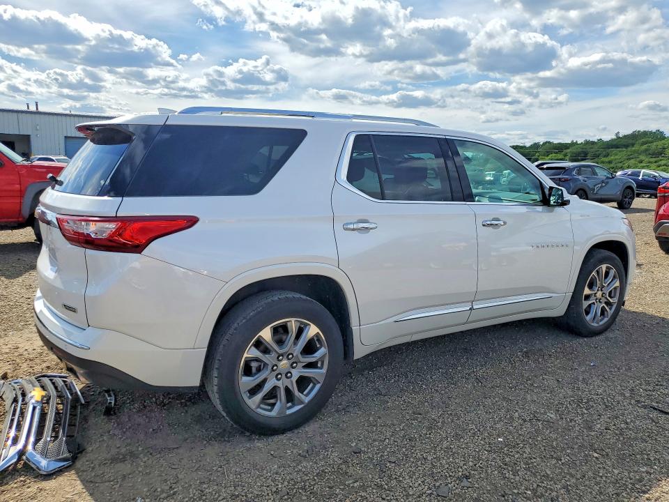 2018 Chevrolet VIN 1GNERKKW0JJ177658 COPART salvage auction — FRONT END, Il - Salvage Certificate, sold $8,500 on 2026-07-29 (photo 3)