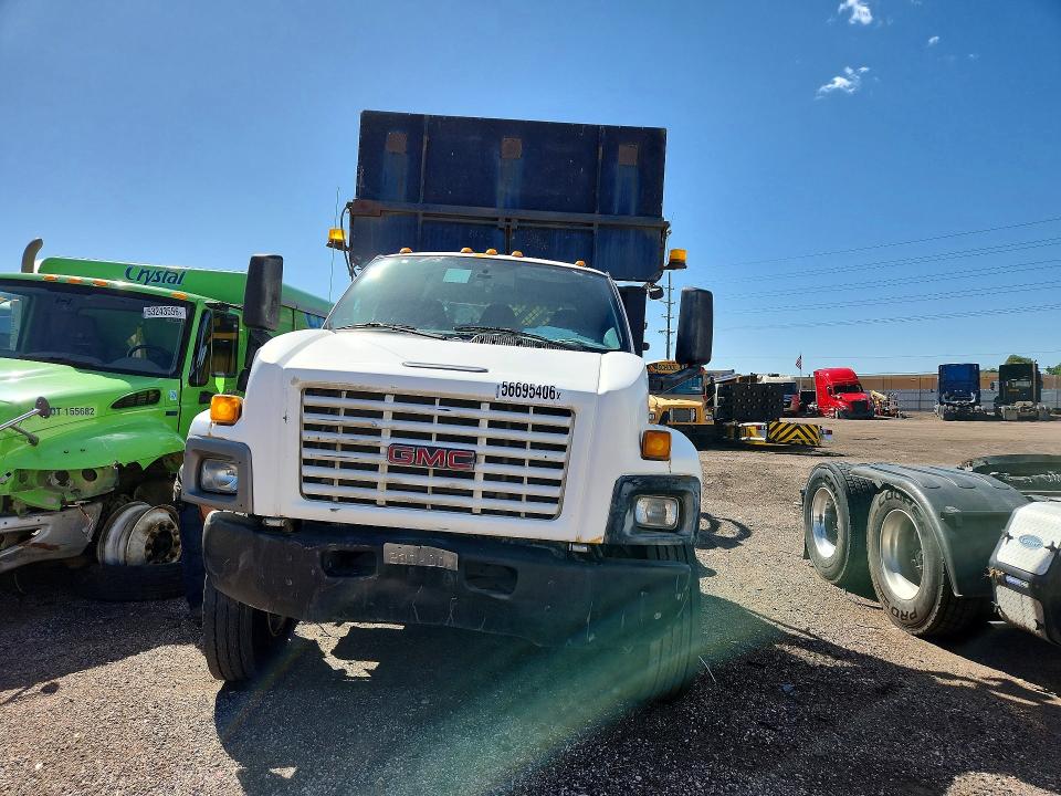 2005 Gmc C7500 VIN 1GDJ7C1C85F530503 COPART salvage auction — FRONT END, Co - Dis/Dlr/Exp Only Salvage Title, sold $3,650 on 2026-07-08 (photo 5)