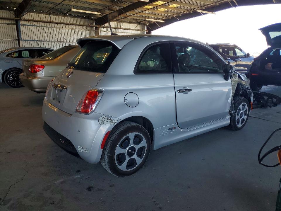 2014 Fiat 500 VIN 3C3CFFGEXET294506 COPART salvage auction — FRONT END, CA - SALVAGE CERTIFICATE, sold $200 on 2026-08-10 (photo 3)