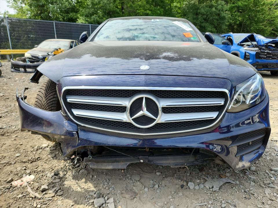 2017 Mercedes-benz E-klasse VIN WDDZF4KB8HA029091 COPART salvage auction — FRONT END, Md - Cert Of Salvage > 75% Damage, sold $5,200 on 2026-08-07 (photo 5)