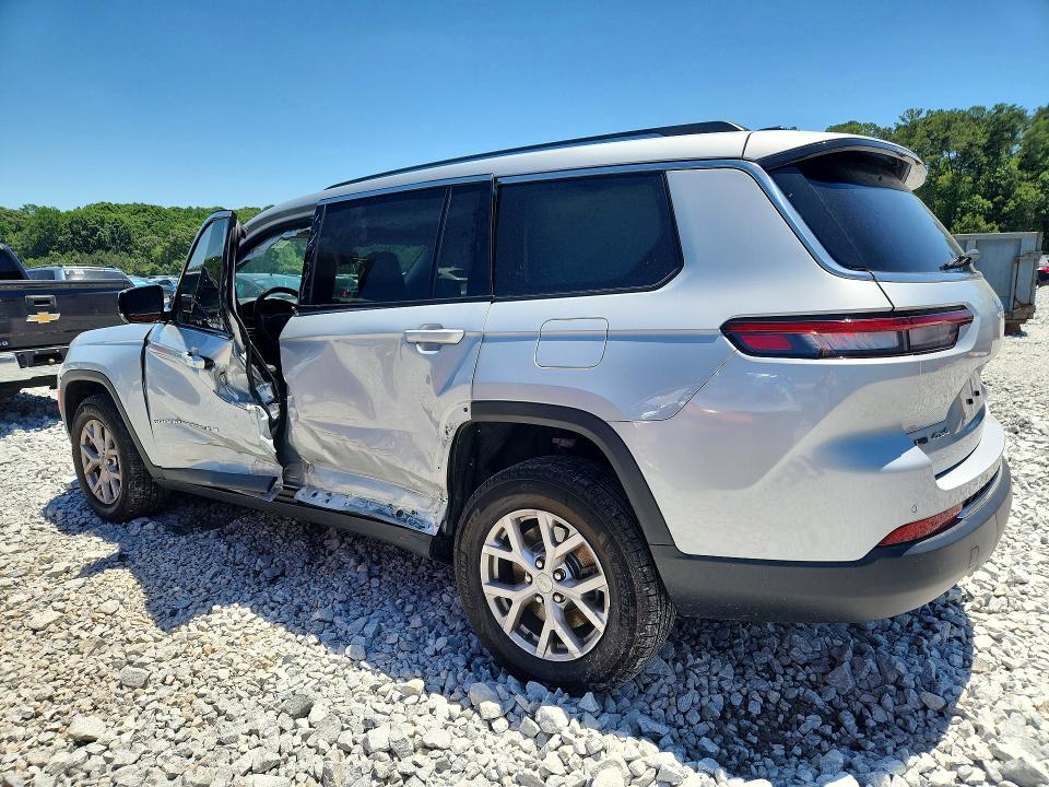 2022 Jeep Cherokee VIN 1C4RJKBG5N8514493 COPART salvage auction — SIDE, Salvage Title, sold $7,000 on 2026-07-28 (photo 2)