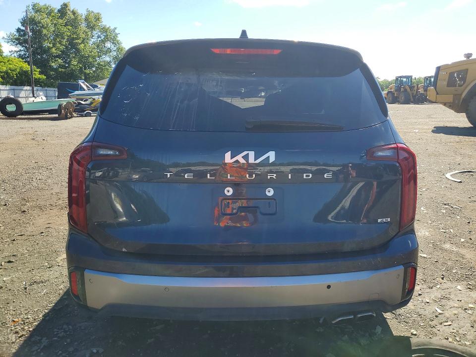 2025 Kia Telluride VIN 5XYP6DGC0SG594218 COPART salvage auction — ROLLOVER, Co - Non-Repairable Cert Of Title, sold $7,300 on 2026-07-29 (photo 6)