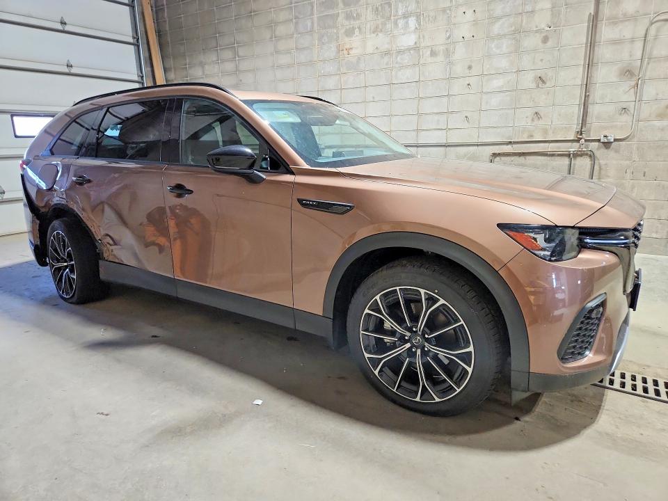 2025 Mazda Cx-70 VIN JM3KJDHA0S1100176 COPART salvage auction — SIDE, MN - CERT OF TITLE-SALVAGE, sold $15,900 on 2026-08-27 (photo 4)