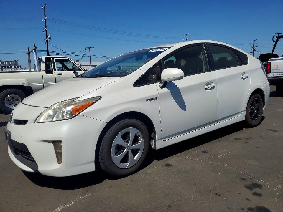 2015 Toyota Prius VIN JTDKN3DU8F2002133 COPART salvage auction — MINOR DENT/SCRATCHES, Ca - Salvage Certificate, sold $1,650 on 2026-07-13 (photo 1)